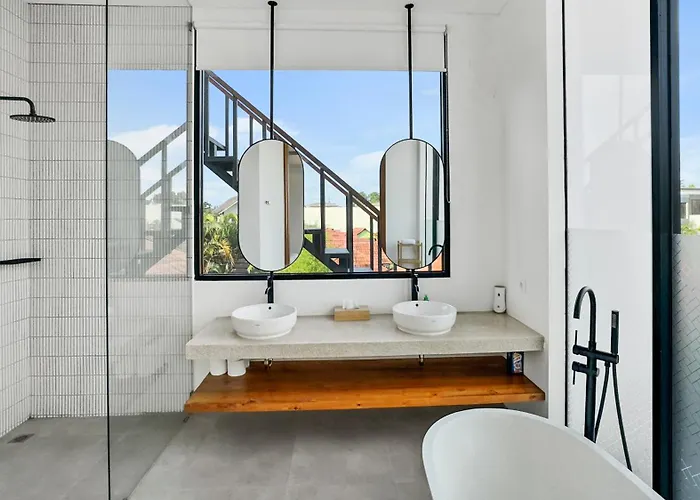 Brand New Luna In - 3 Bedroom Pool Oasis Canggu
